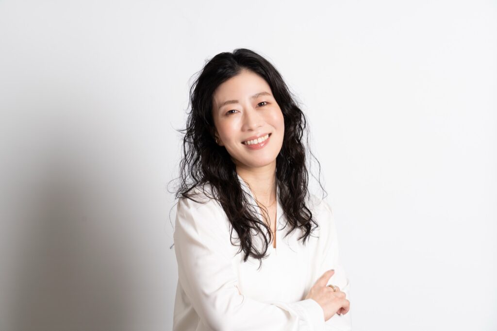 東 香織